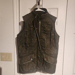 Ladies Barbour vest, Olive zip, button